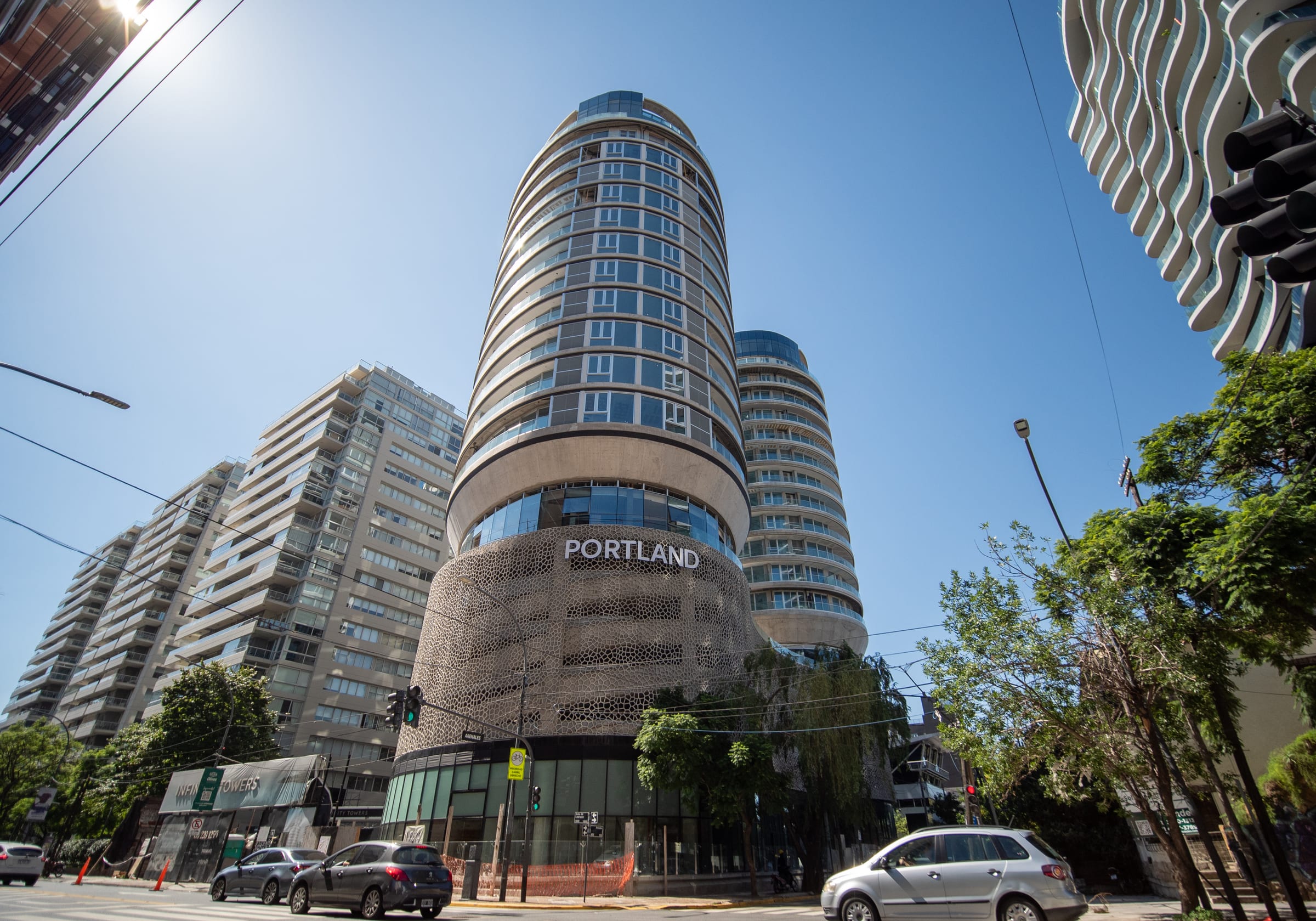 Infinity Towers — imagen 4