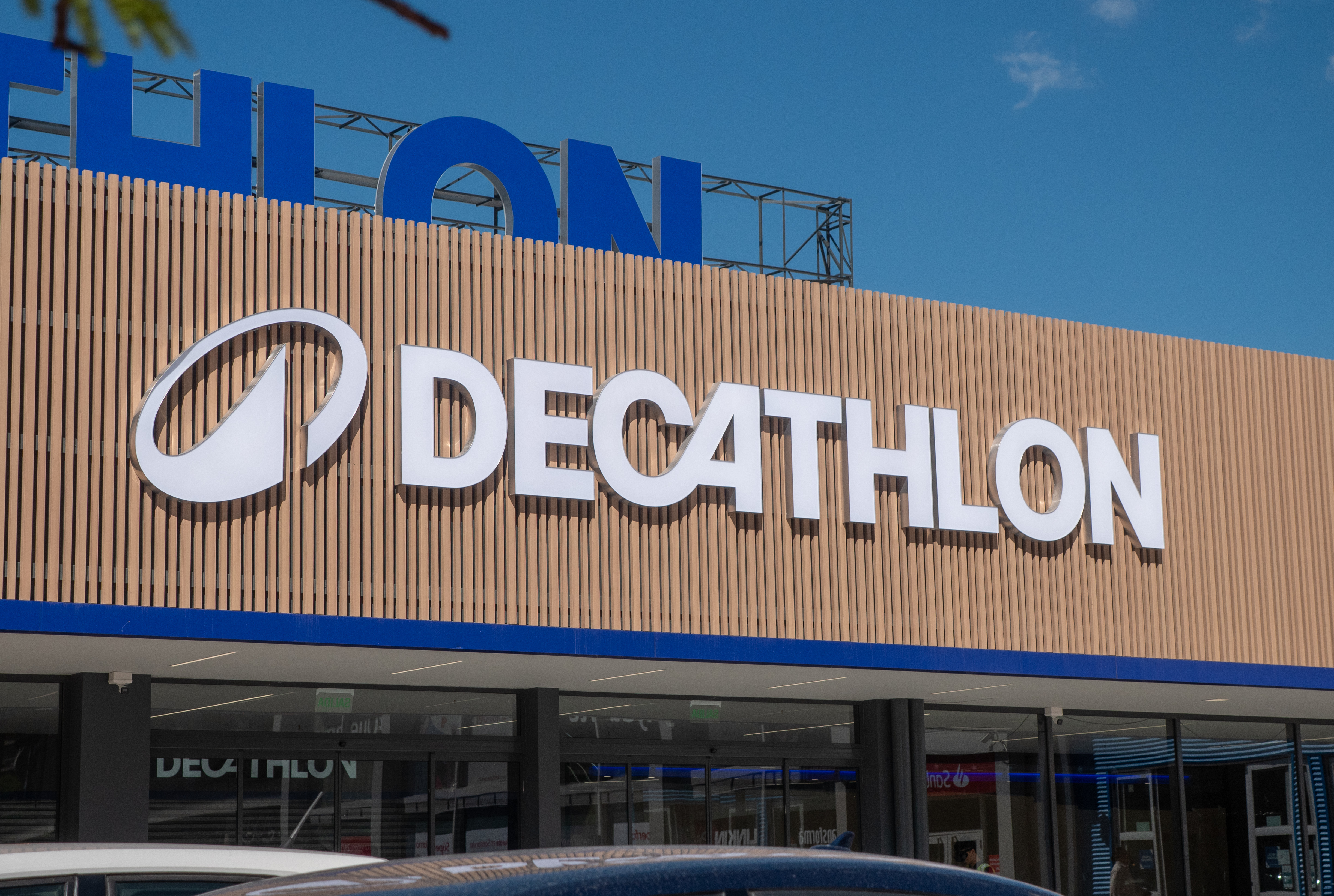 Decathlón — Tienda Al Río